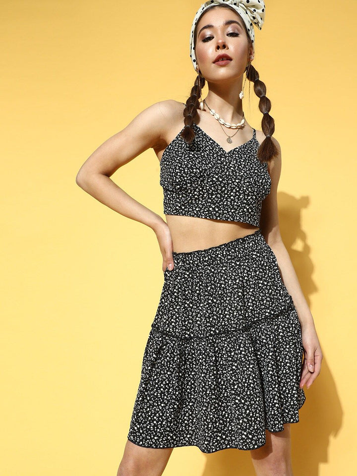 Berrylush Women Black & White Ditsy Floral Print Co-Ord Set