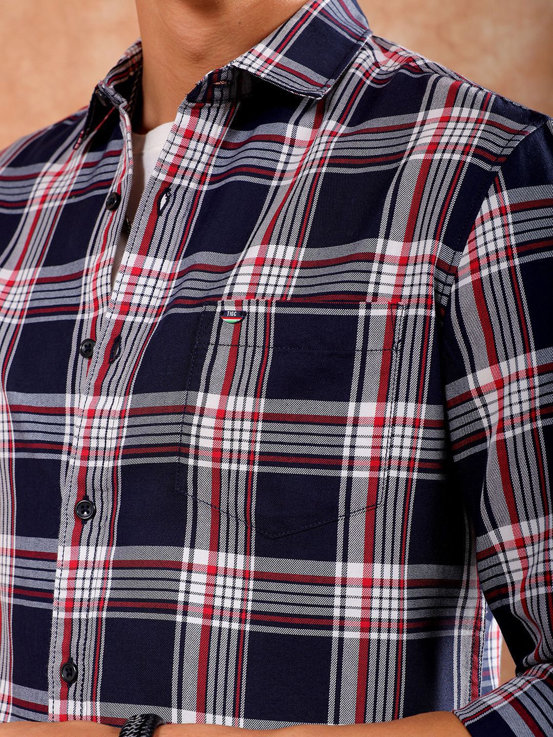 The Indian Garage Co Men Slim Fit Tartan Checked Casual Shirt