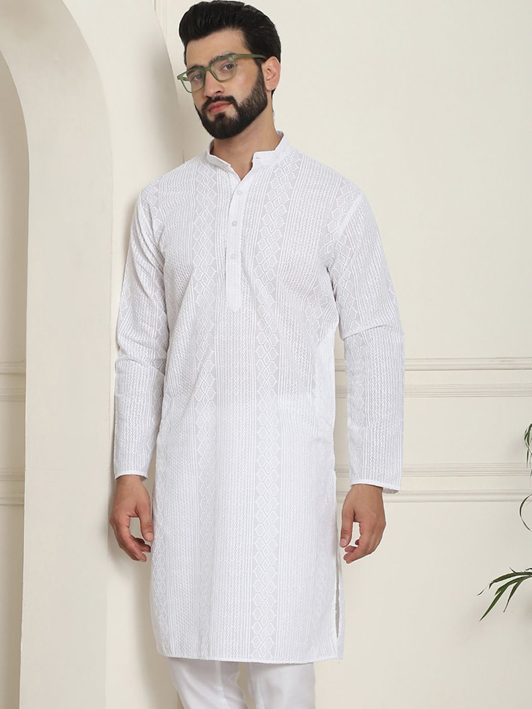 SOJANYA Men Thread Work Kurta