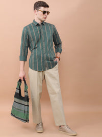 HIGHLANDER Green Vertical Striped Slim Fit Spread Collar Cotton Casual Shirt