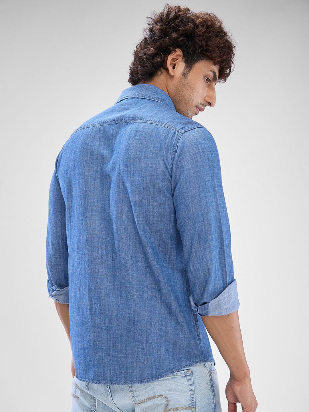 SPYKAR Men Solid Spread Collar Slim Fit Casual Shirt