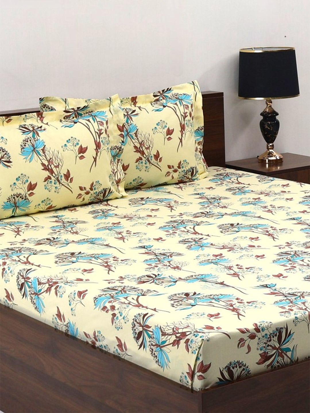 BOMBAY DYEING Cream-Coloured Floral Cotton 140 TC Double Queen Bedsheet Set-2.28 m X 2.54 m
