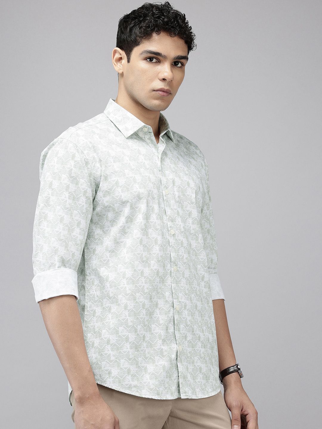 Park Avenue Pure Cotton Slim Fit Geometric Printed Casual Shirt