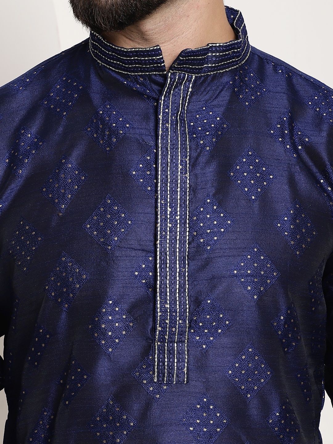 SOJANYA Embellished Kurta