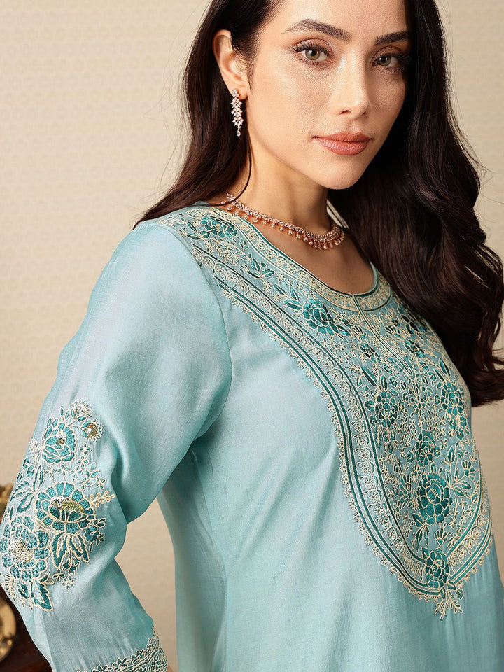 House of Pataudi Floral Embroidered Jashn Kurta with Palazzos & Dupatta