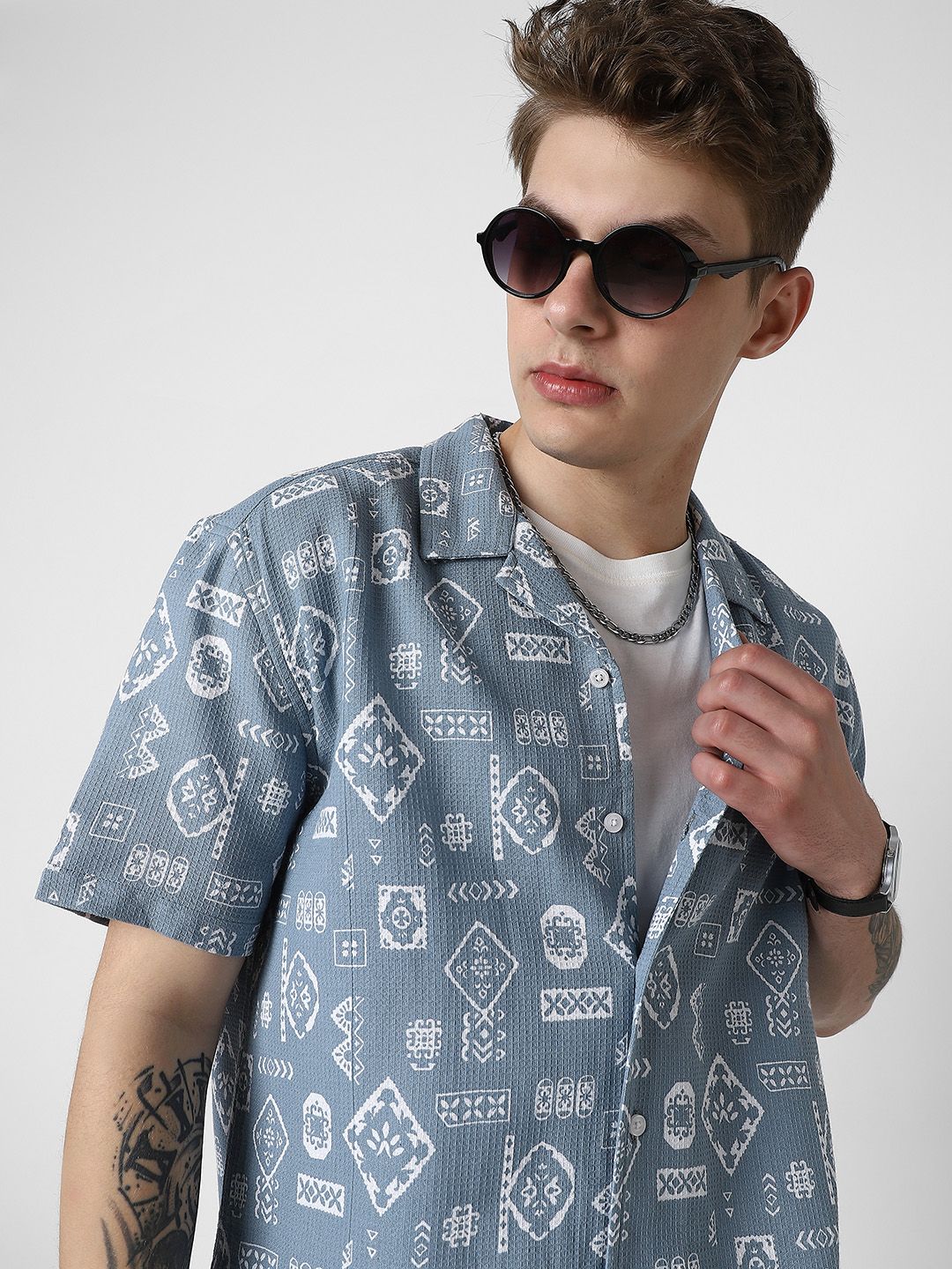 VASTRADO Men Classic Opaque Printed Casual Shirt