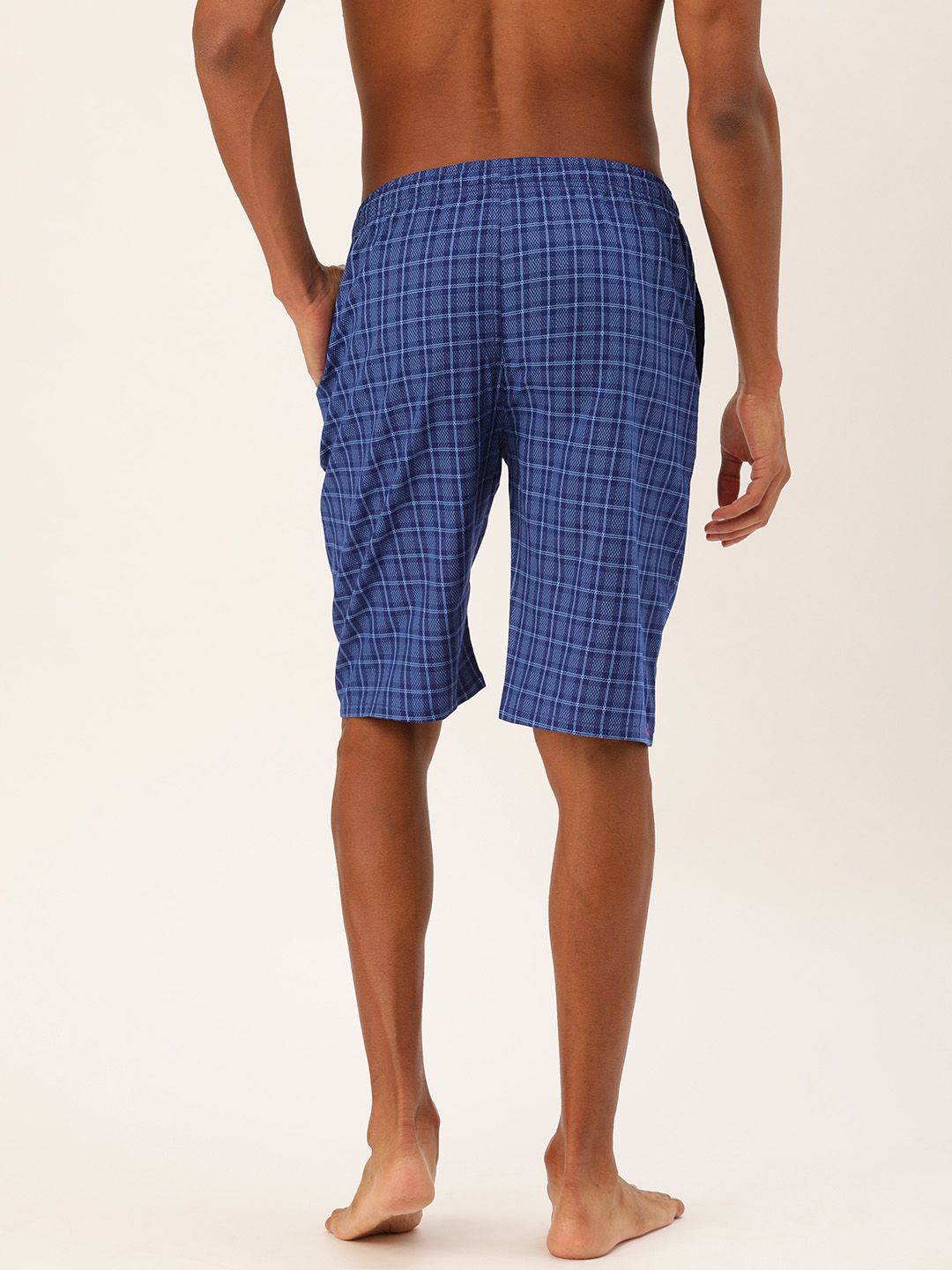 The Indian Garage Co Men Blue & White Checked Lounge Shorts