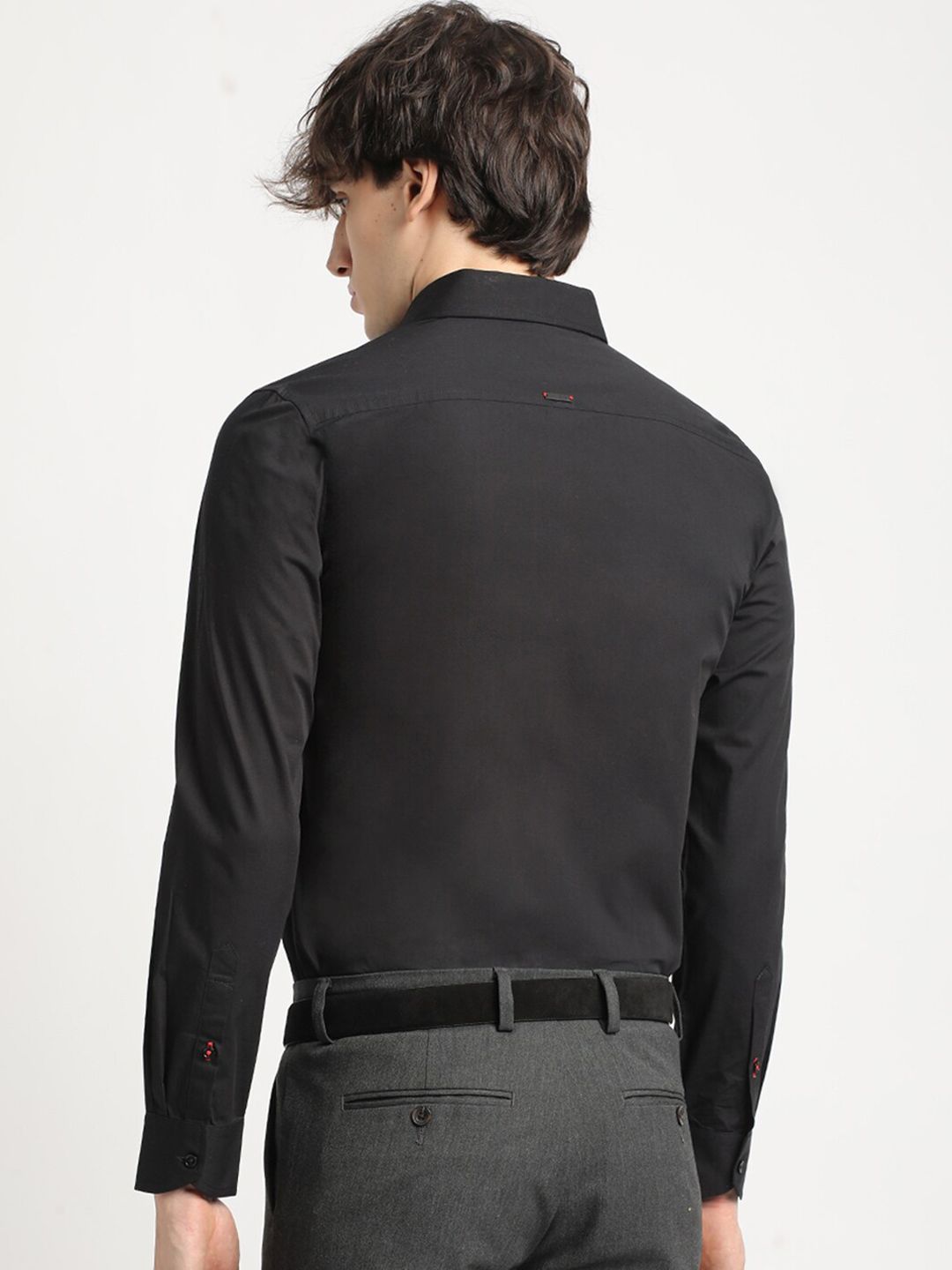 THE BEAR HOUSE Men Solid Tailored Fit Formal Shirt