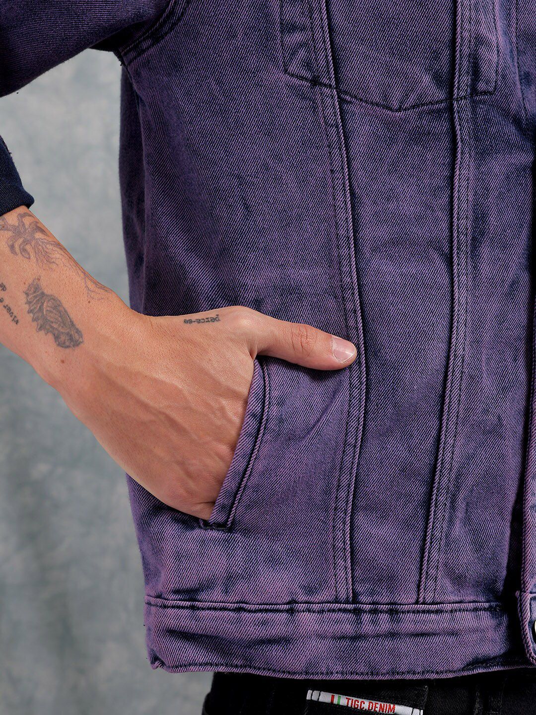 The Indian Garage Co Men Slim Fit Washed Denim Jacket with Flap Pockets
