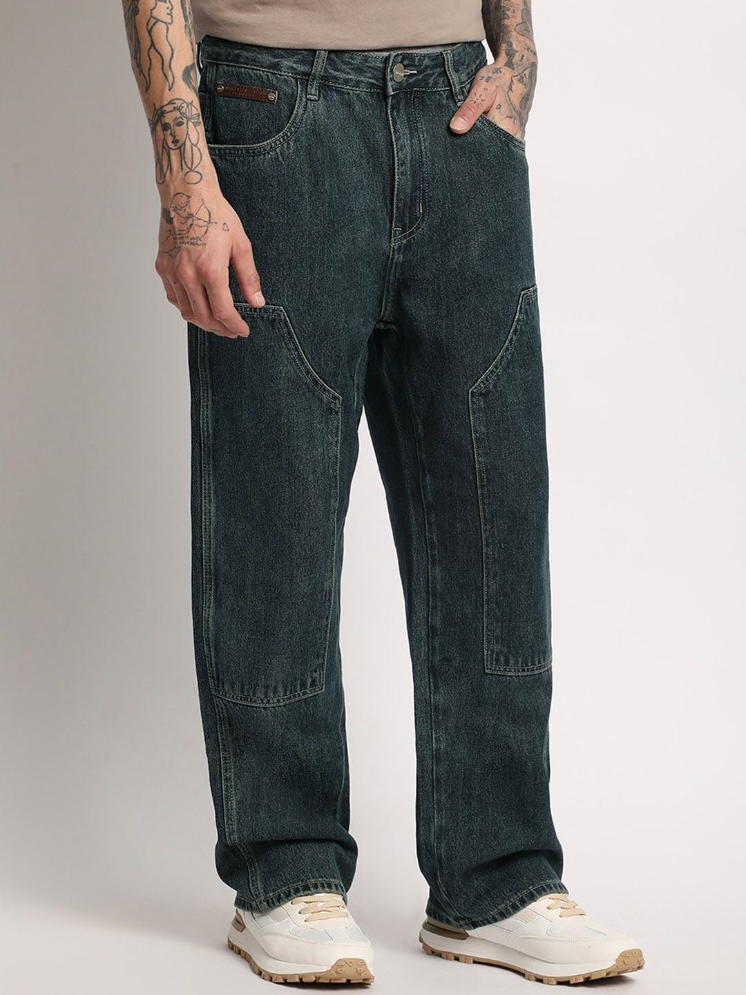 THE BEAR HOUSE Men Straight Fit Clean Look Stretchable Jeans