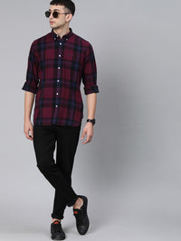 THE BEAR HOUSE Men Maroon & Navy Blue Slim Fit Checked Flannel Casual Shirt
