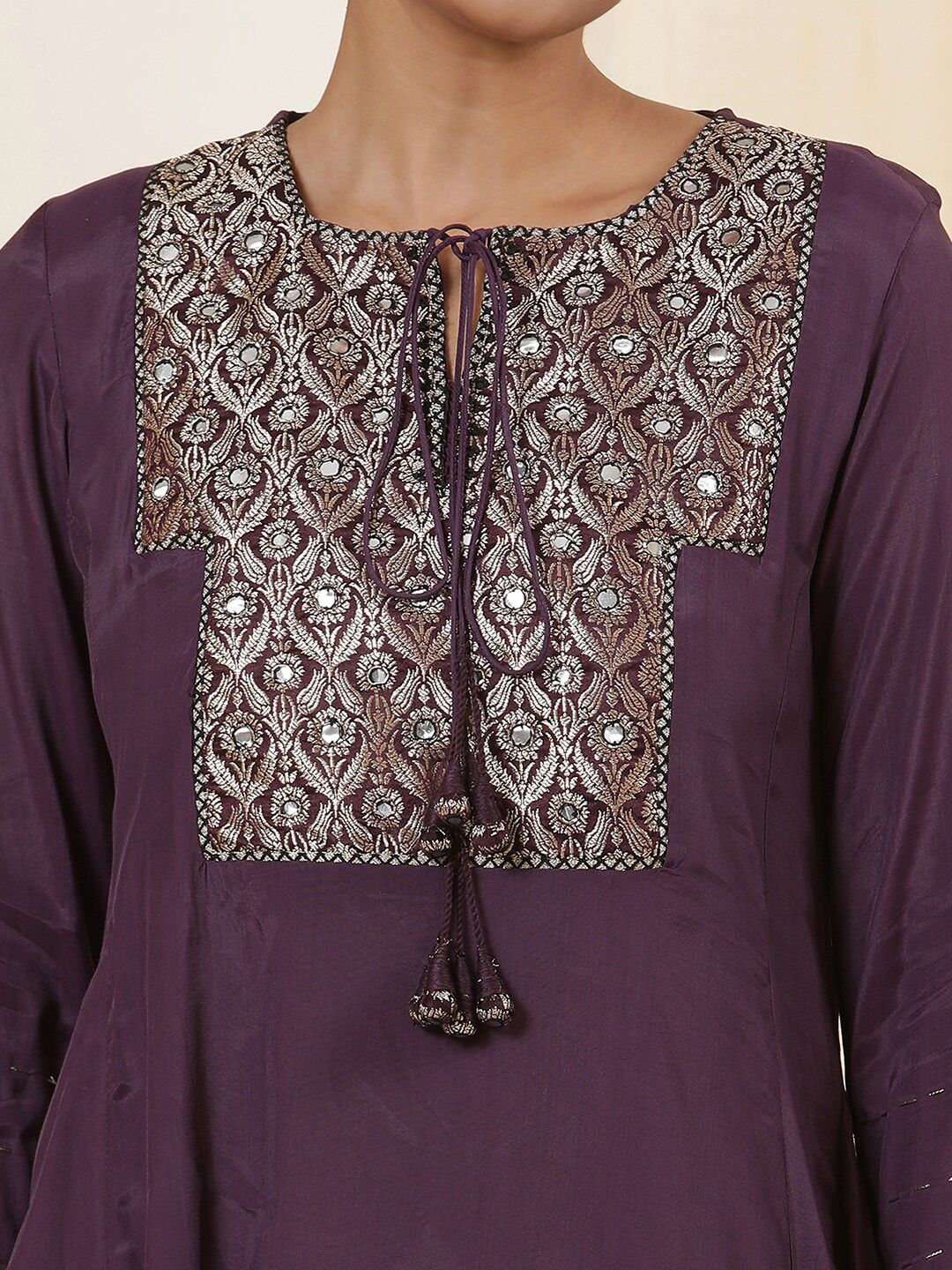 W Ethnic Motifs Yoke Design Thread Work A-Line Kurta