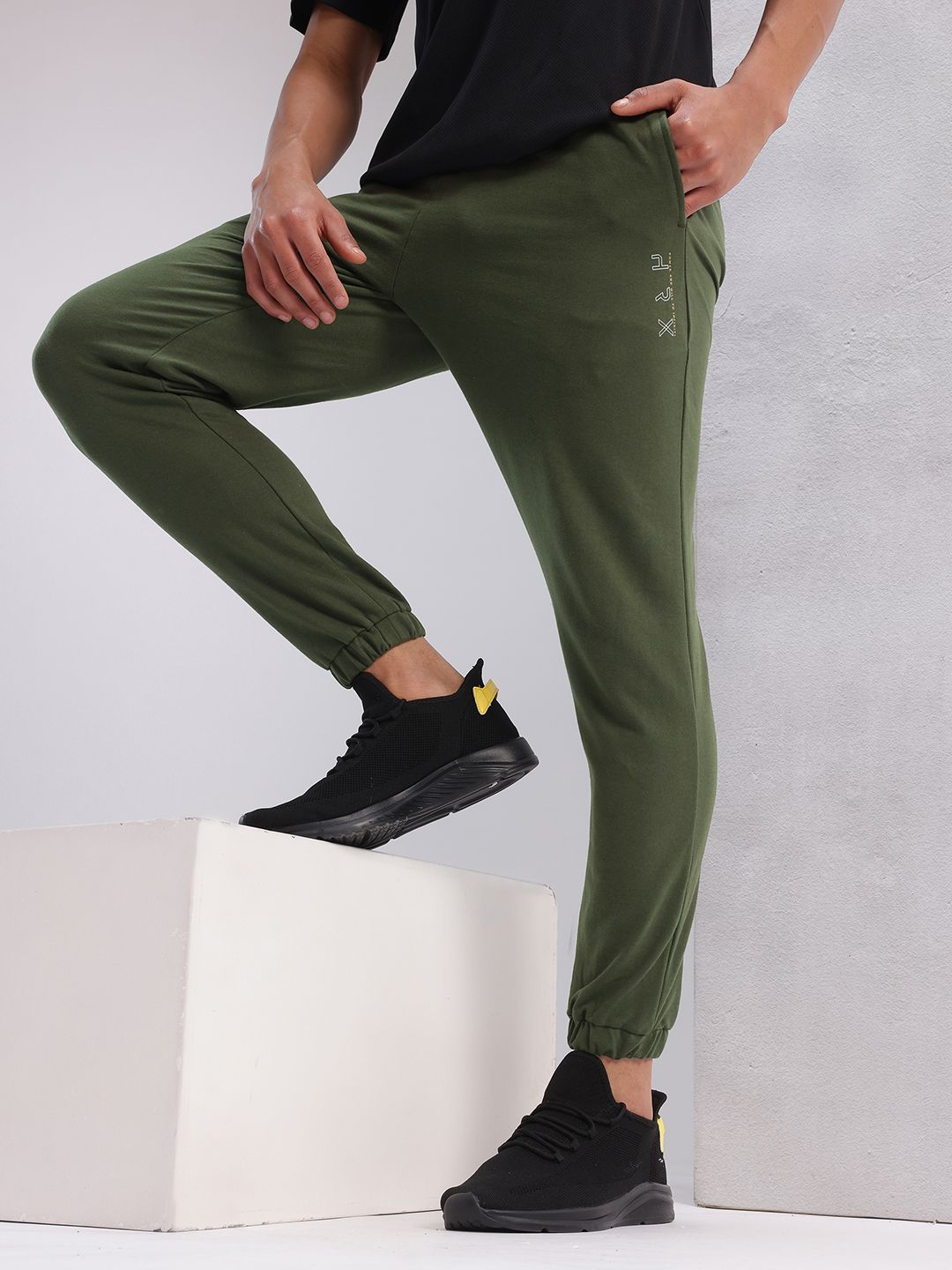 HRX by Hrithik Roshan Men Printed Lifestyle Joggers