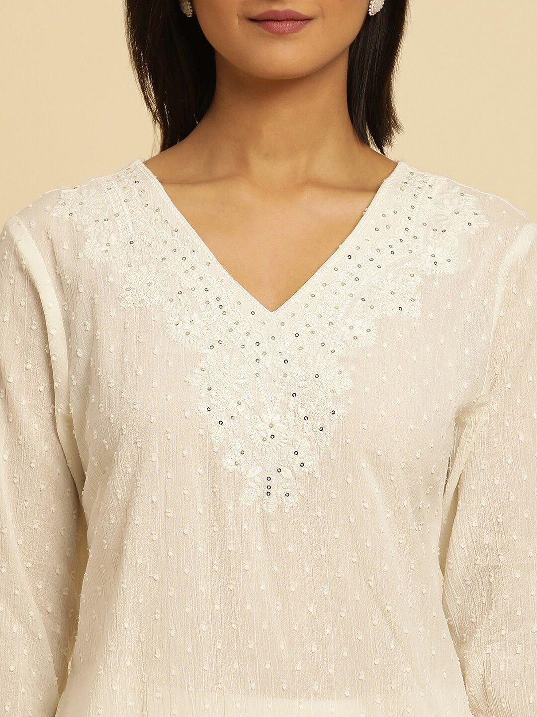 W White Ethnic Motifs Thread Work V-Neck Cotton A-Line Kurta