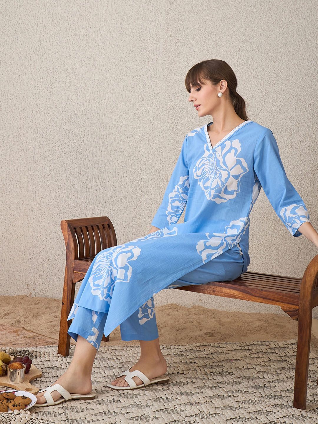 Indo Era Floral Printed V-Neck Pure Cotton Straight Kurta With Trousers