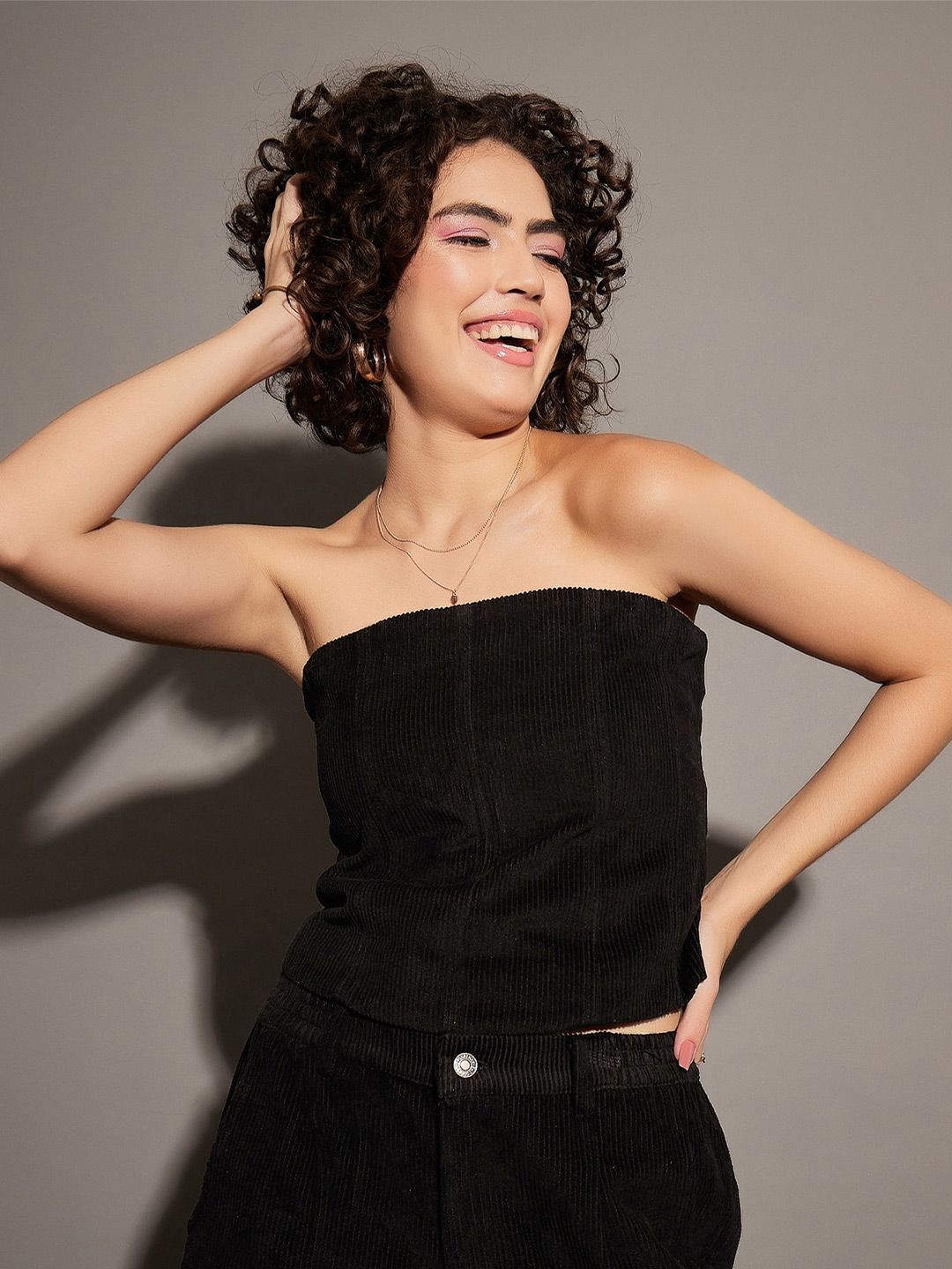 SASSAFRAS Black Strapless Corduroy Tube Top