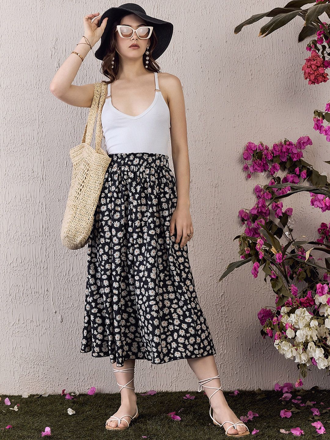 Berrylush Black Floral Printed High Rise Flared Midi Skirt