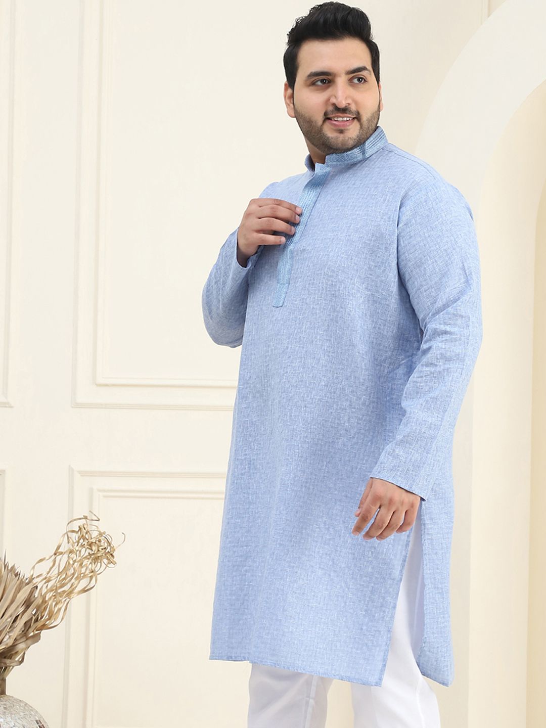 SOJANYA PLUS Men Blue Pure Cotton Self Checked Straight Kurta