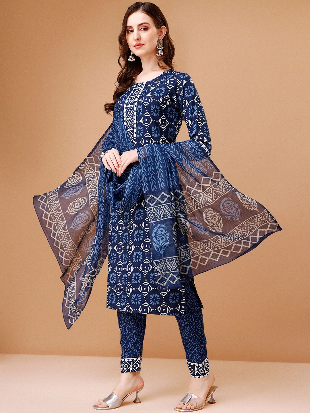 KALINI Floral Printed Kurta & Trousers With Dupatta