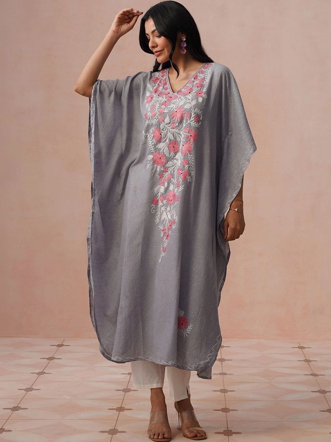 House of Chikankari Women Floral Embroidered Extended Sleeves Thread Work Floral Crepe Kaftan Kurta