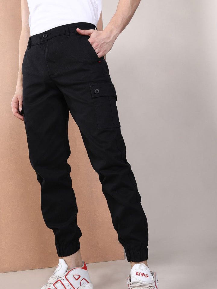 Lelaki garaj India yang langsing joggers pepejal