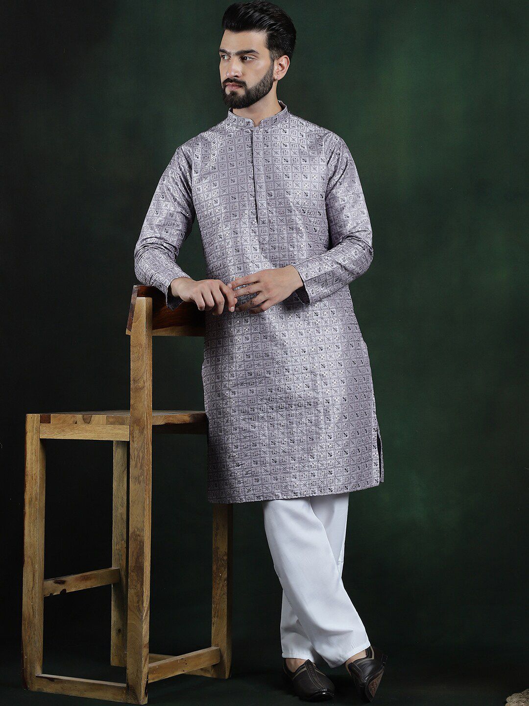 SOJANYA LUXE Geometric Woven Design Benang Kerja Kapas Sutera Kurta Lurus