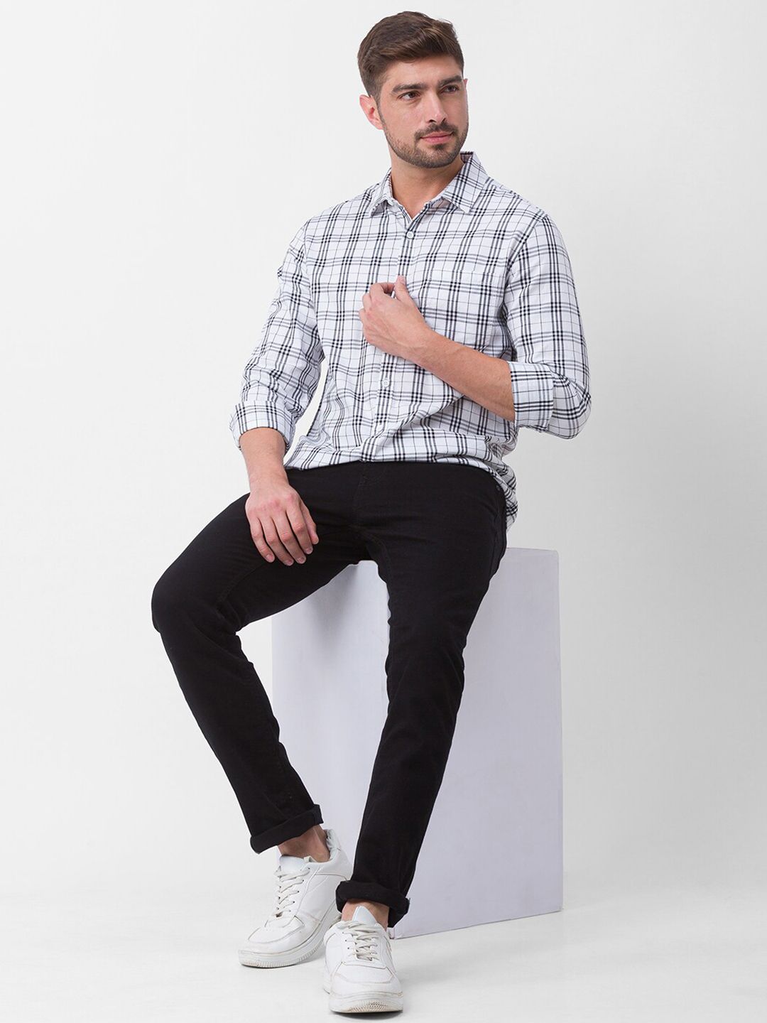 SPYKAR Men White Slim Fit Tartan Checks Checked Casual Shirt