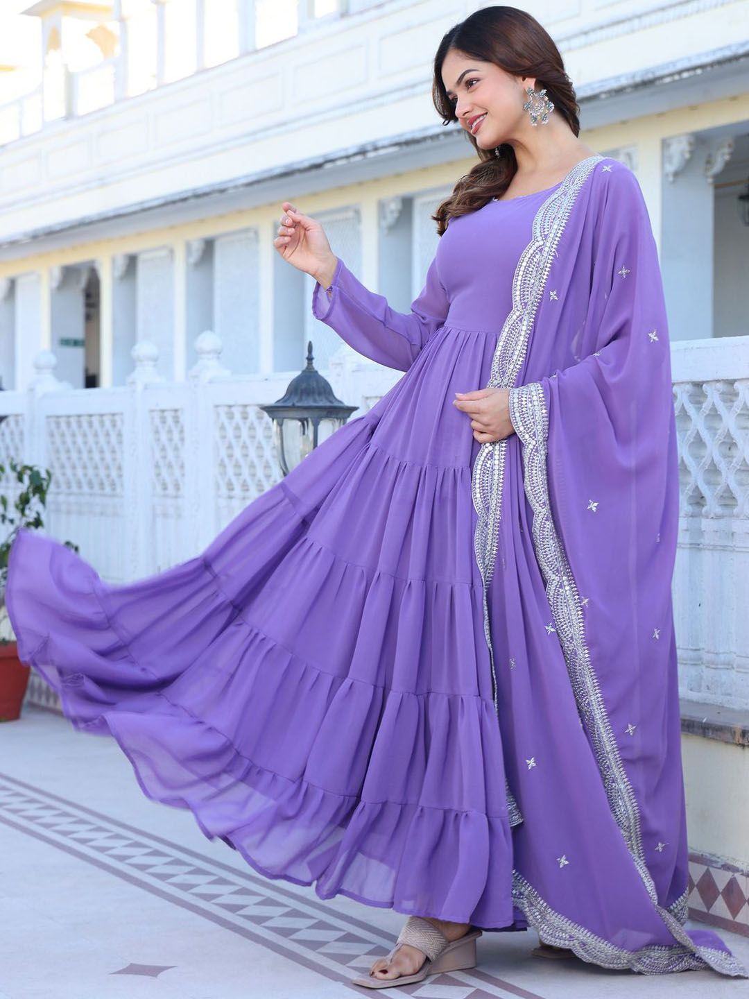 Wanita Kalini berlapis kurta dengan seluar & dengan dupatta