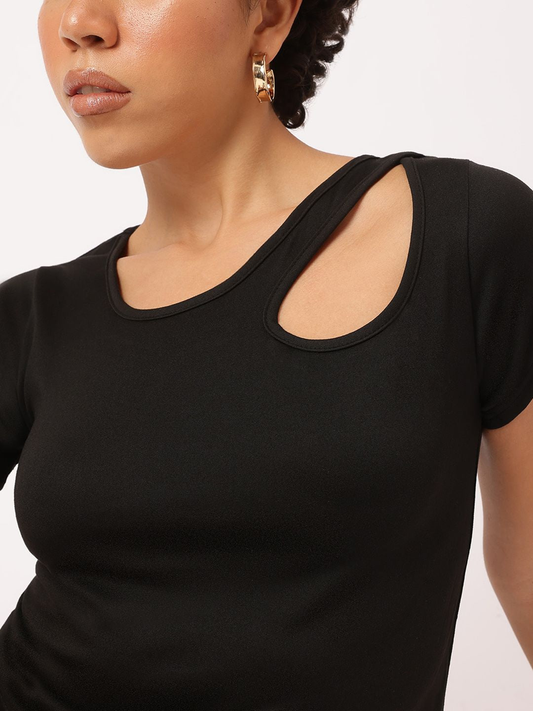 DressBerry Feminine Flair Cut-Out Top