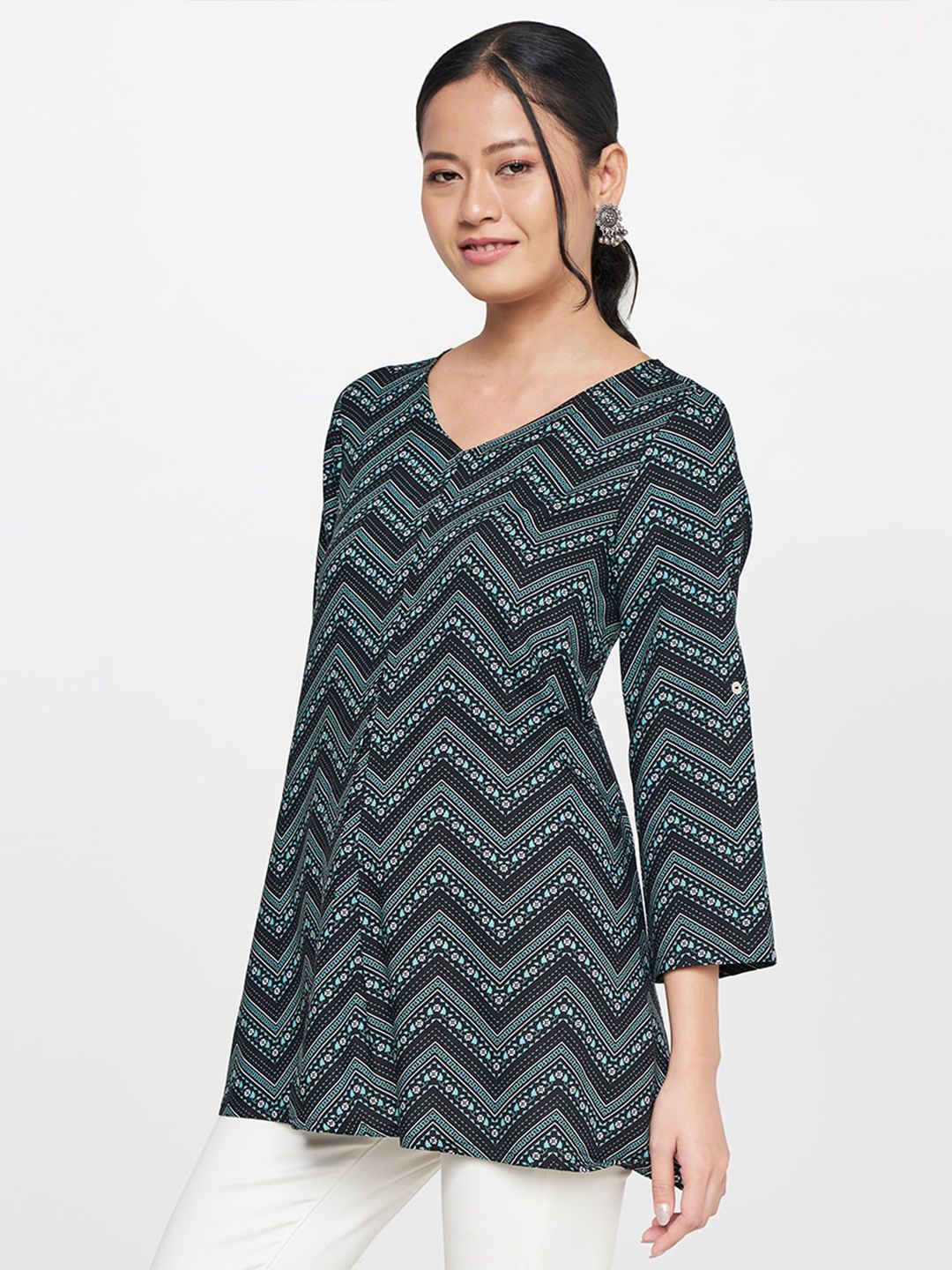 Global Desi Chevron Printed V-Neck Kurti