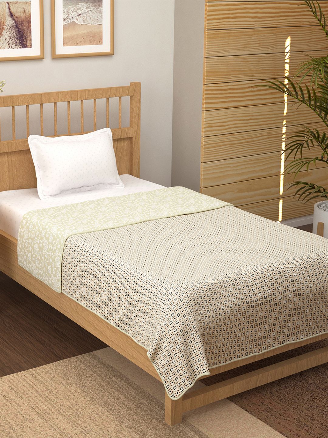 Story@home Beige Printed AC Room 150 GSM Reversible Cotton Single Bed Dohar