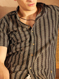 DENNISON Smart Printed Spread Collar Short Sleeves Cotton Lightweight Shirt