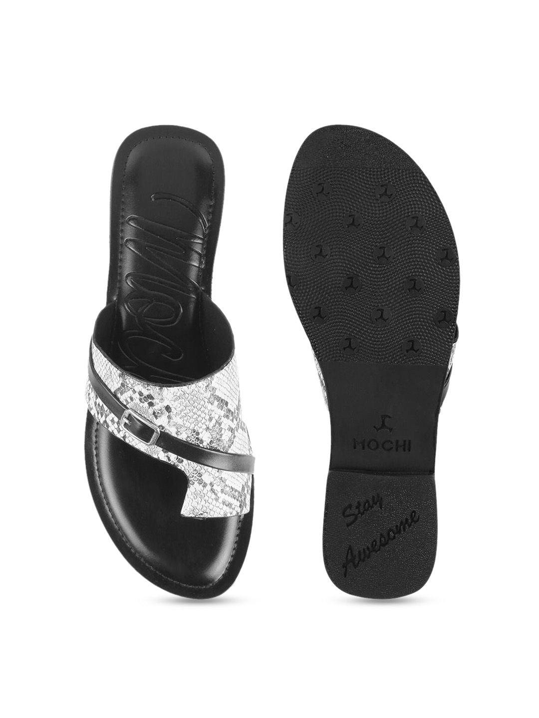 Mochi Women Textured One Toe Flats