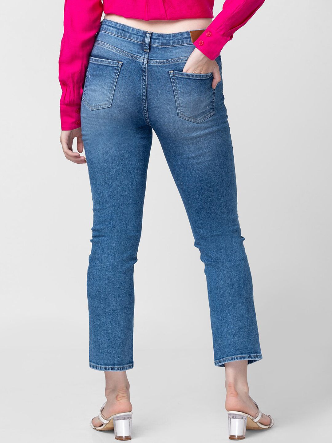 SPYKAR Women Light Blue Straight Fit Mildly Distressed Cotton Light Fade Jeans