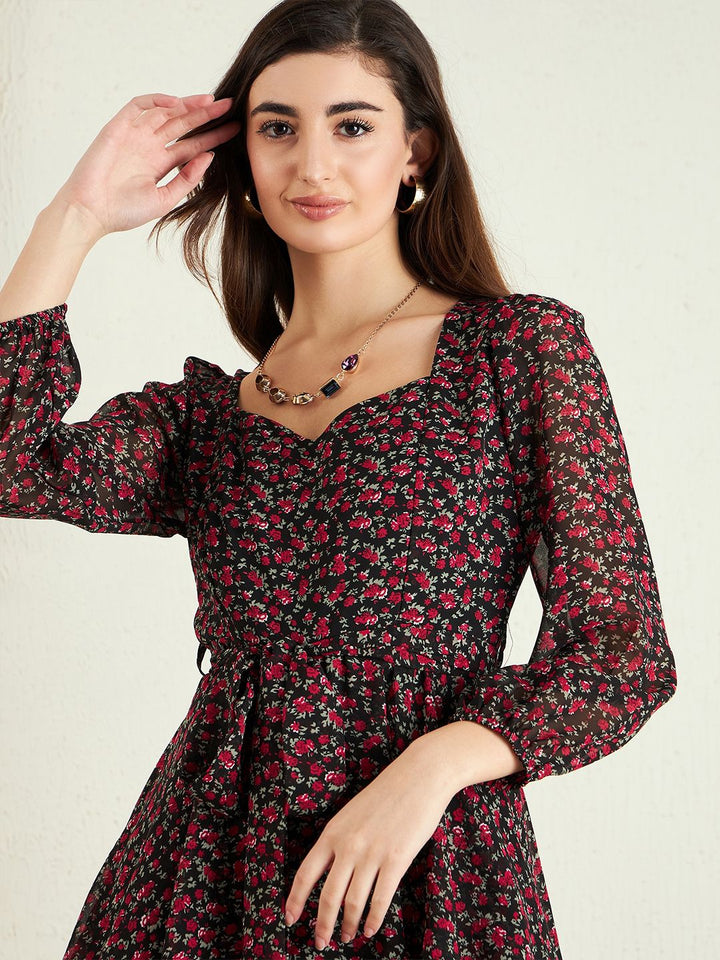 Berrylush Black Floral Printed Sweetheart Neck Layered Detailed Playsuit With Belt