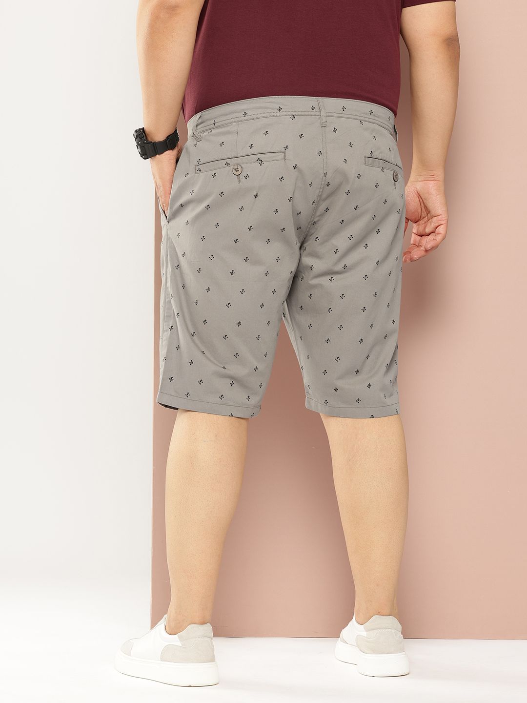 Thomas Scott Men Plus Size Regular Fit Mirco Ditsy Printed Woven Outdoor Shorts