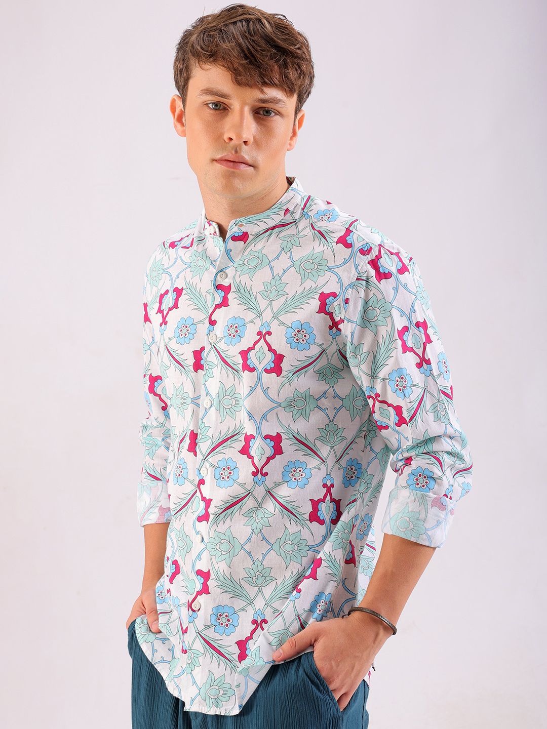 The Indian Garage Co Men Slim Fit Indie Printed Resortwear Shirt