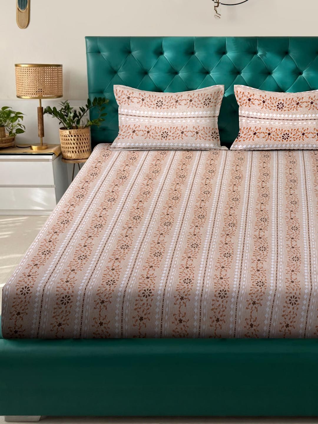 KLOTTHE Beige & Orange Floral Printed 400 TC Cotton King Bedsheet Set 2.50 m x 2.25 m