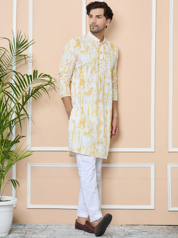 See Designs Men Ethnic Motifs Embroidered Regular Thread Work Pure Cotton Kurta with Pyjamas