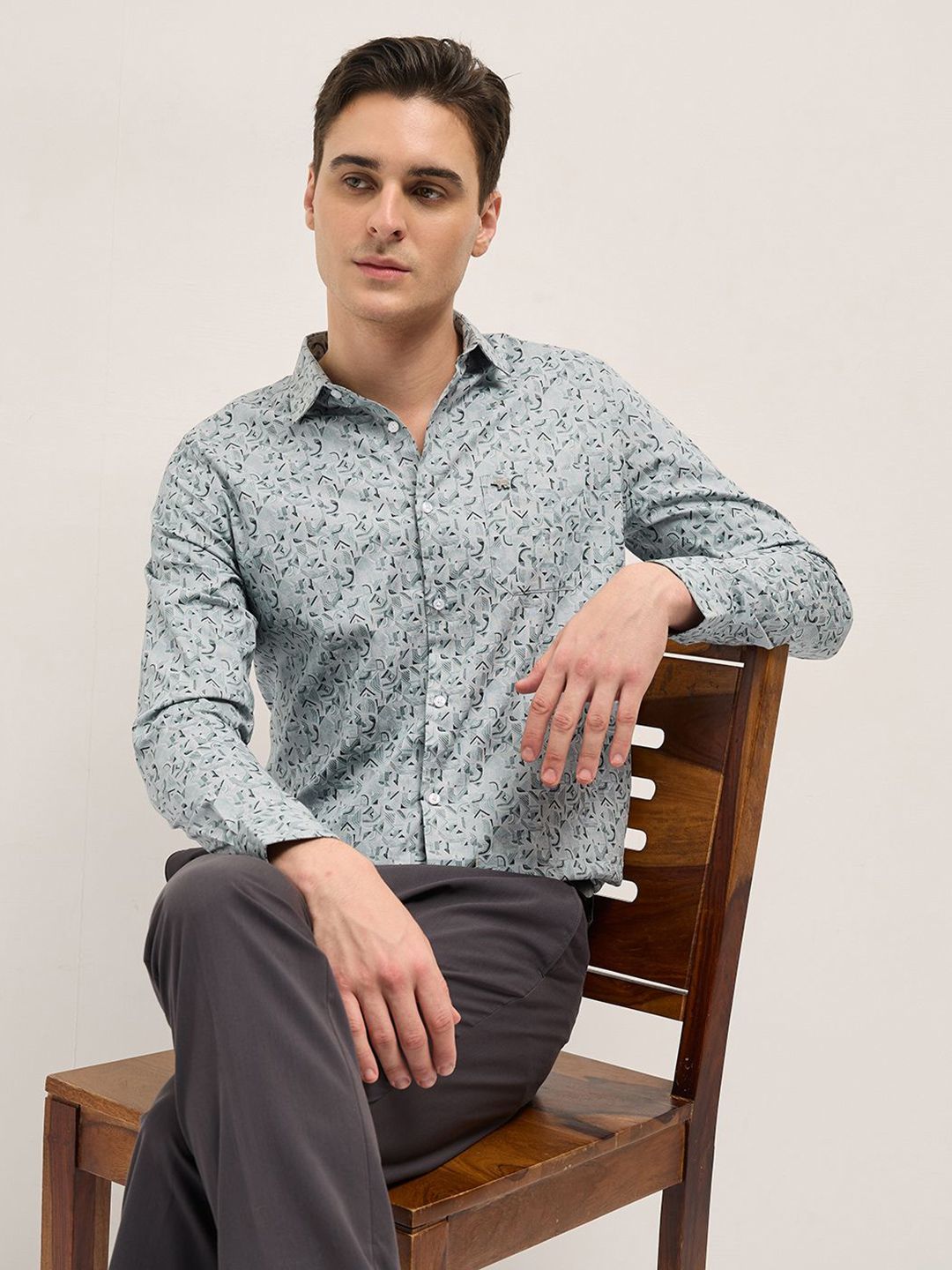 THE BEAR HOUSE Men Spread Collar Abstract Printed Cotton Tailored Fit Formal Shirt