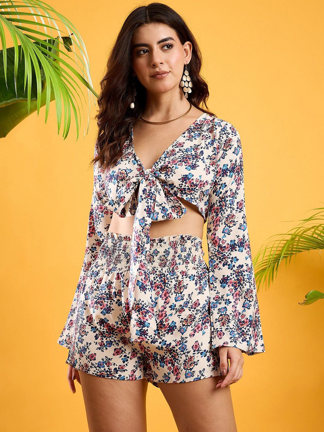 Berrylush Floral Printed Long Sleeves Crop Top With Shorts Co-Ords Set