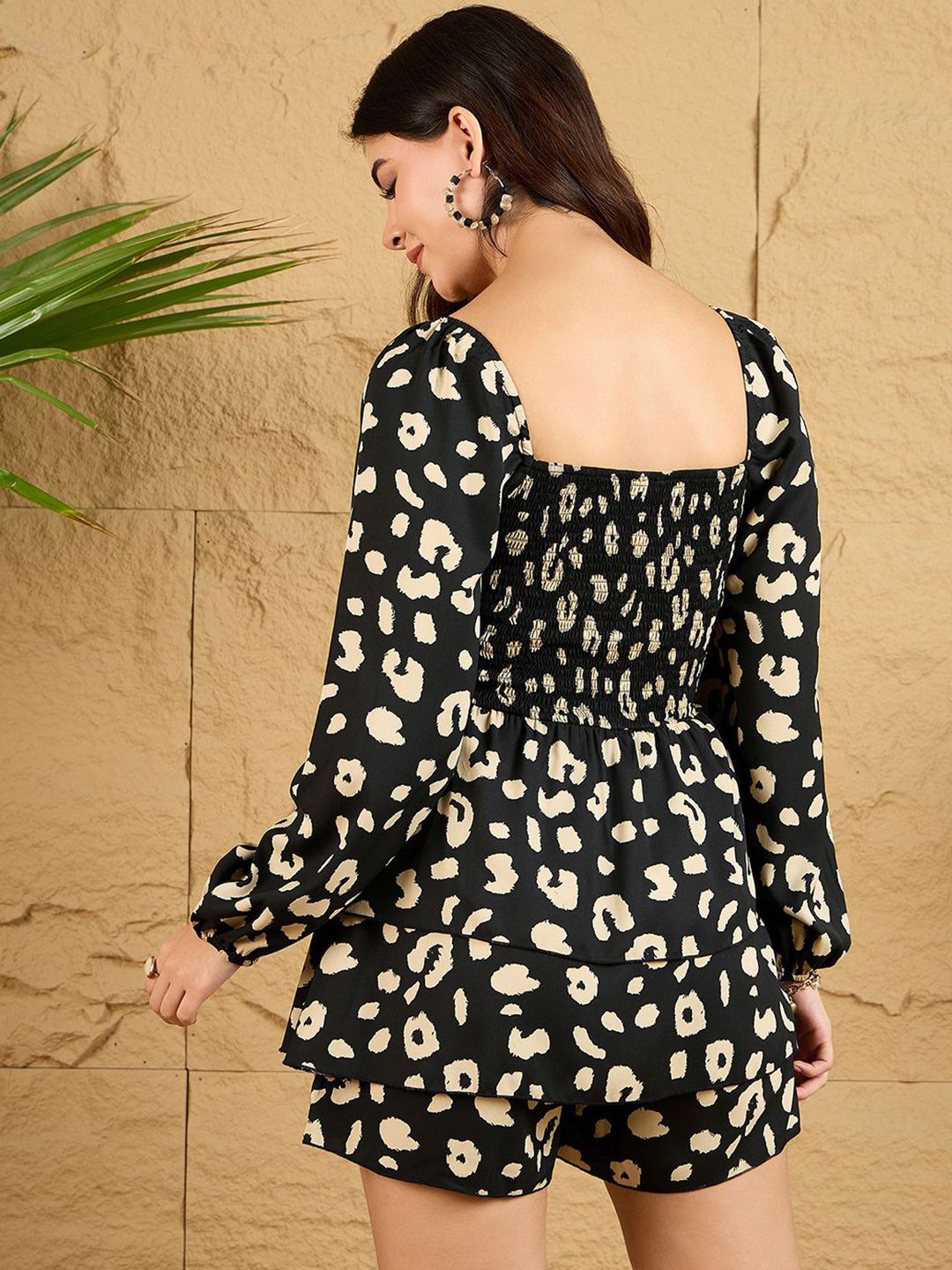 Berrylush Women Printed Square Neck Playsuit