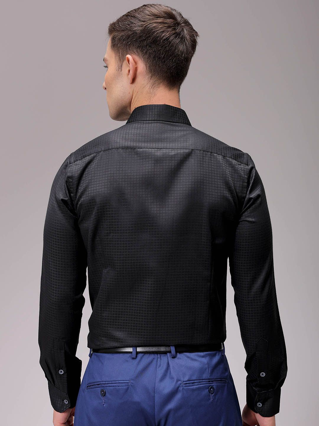 The Indian Garage Co. X Luxe Men Slim Fit Opaque Formal Shirt