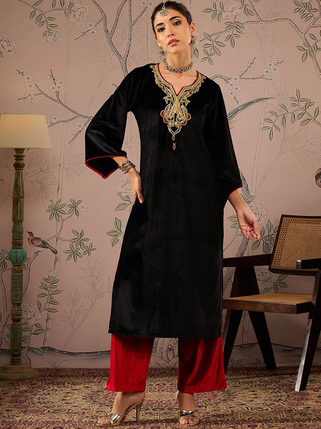 Shae by SASSAFRAS Quirky Embroidered Round Neck Three-Quarter Sleeves Regular Velvet Kurta