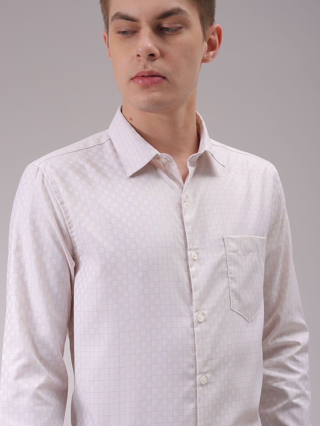 The Indian Garage Co. X Luxe Men Cutaway Collar Checked Slim Fit Formal Shirt