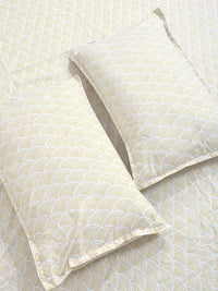 KLOTTHE White & Beige Printed 300 TC King Bedsheet With 2 Pillow Covers