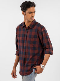 Eszett Men Buffalo Checked Spread Collar Baju Kasual