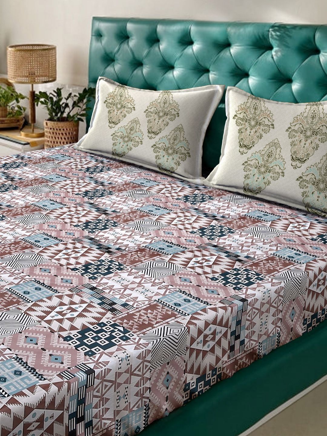 Myntra Elegant Homes Purple & White Geometric 400 TC Super King Bedsheet with 2 Pillow Covers