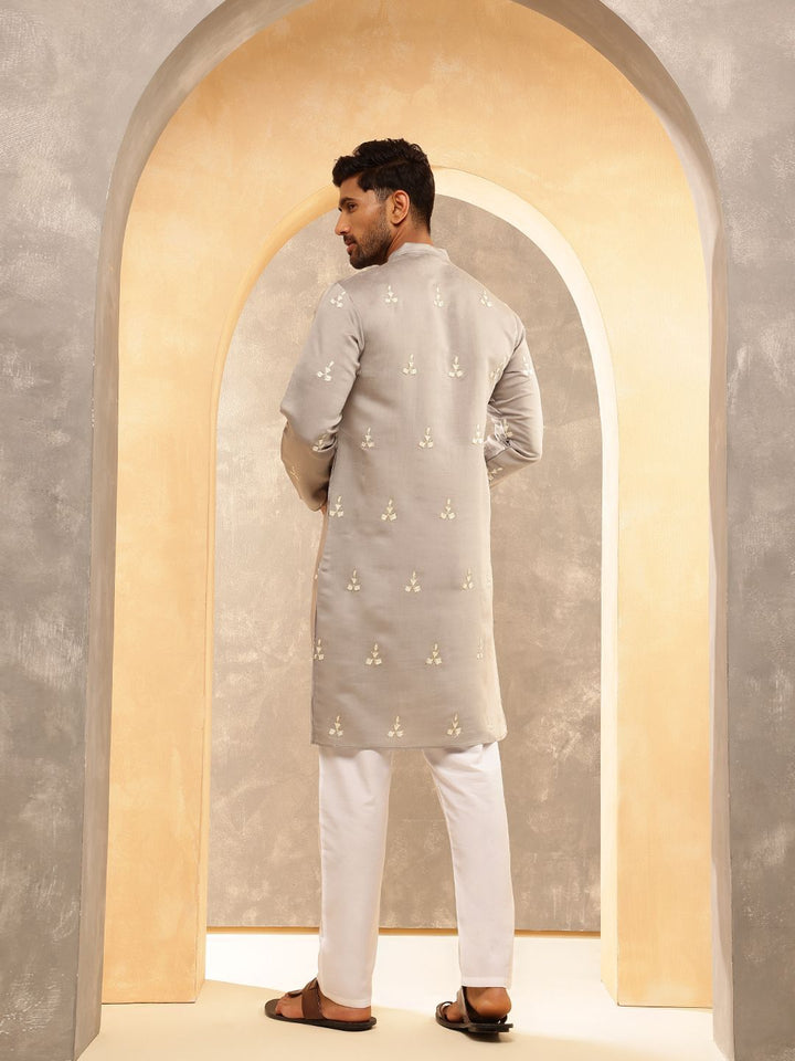 Anouk Geometric Embroidered Band Collar Thread Work Cotton Silk Straight Kurta