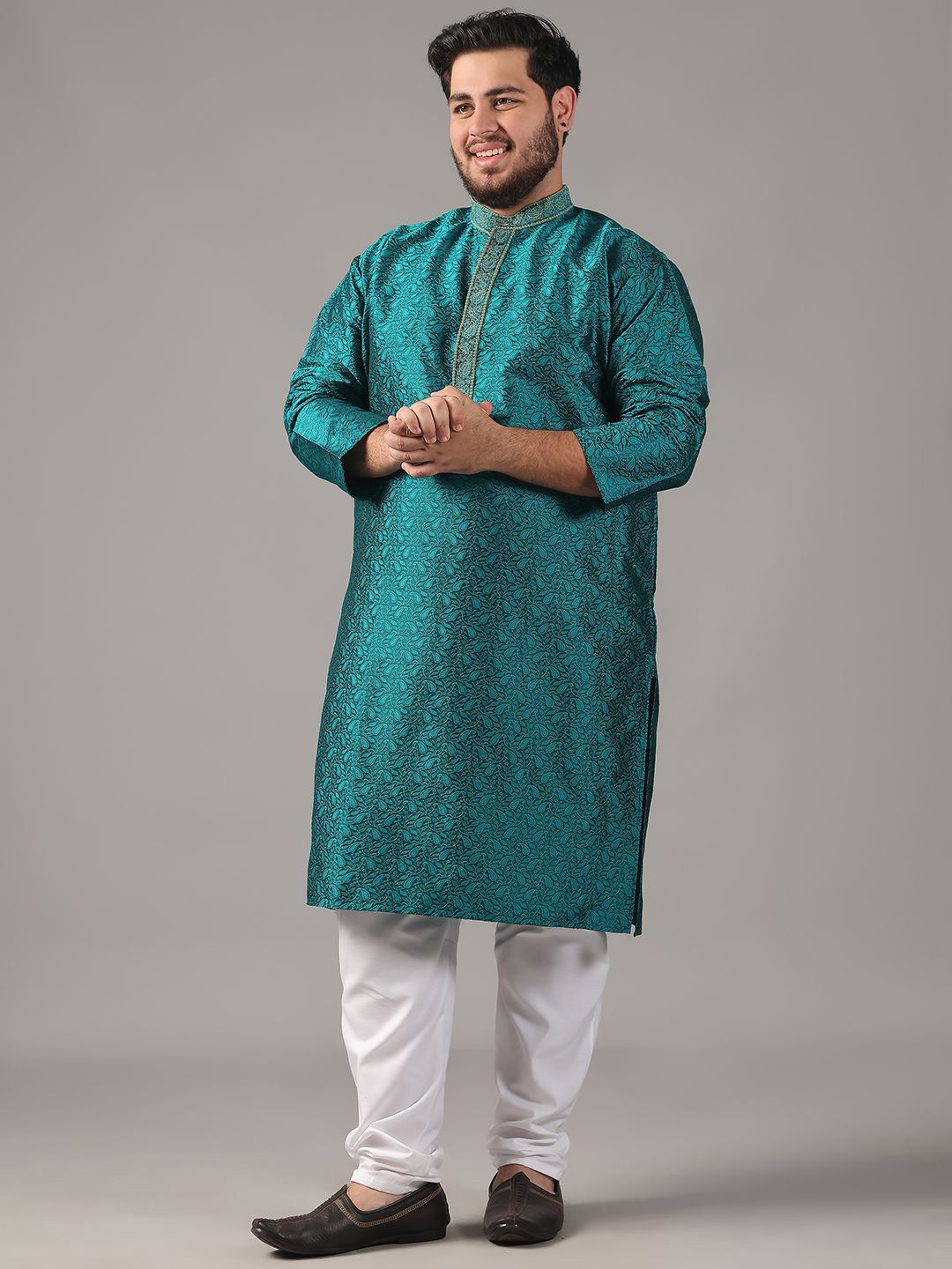 SOJANYA PLUS Size Paily Woven Design Band Collar Kurta Lurus Zari